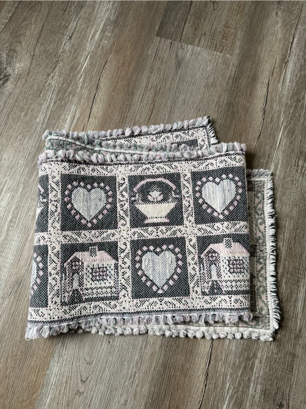 Vtg Country Hearts & Houses Woven Table Runner Fringed Tapestry Cottage Core